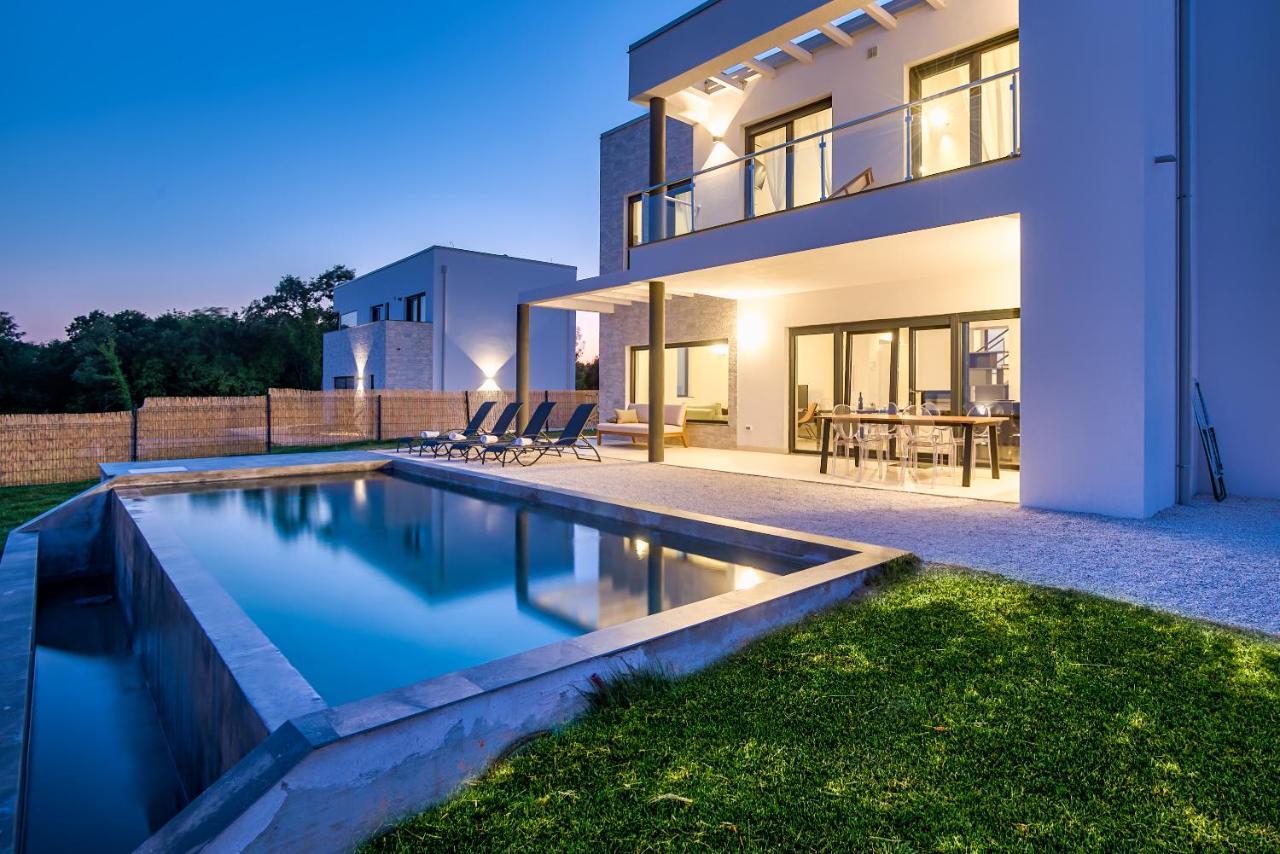 Villa Kalu 1 Krnica Exterior foto
